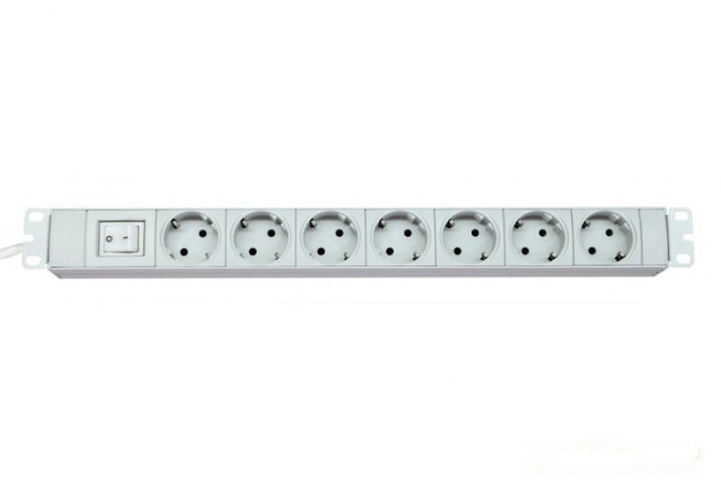 Elosztó rack 19"  7xSchuko kapcsolós 03.302.007.1 Ks [10941]