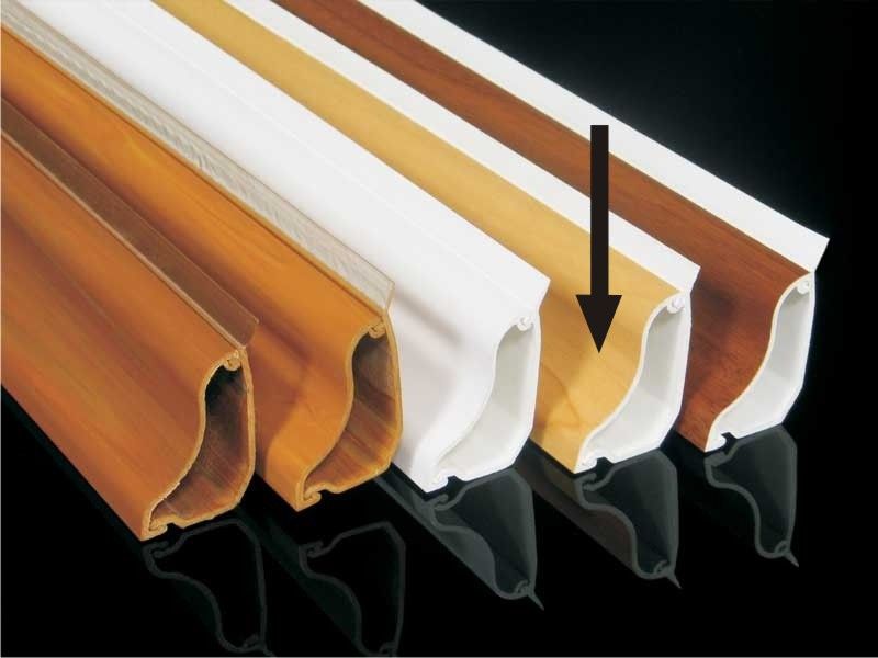 Kcs 35x25mm padlószegély-csatorna nyír famintás, 2m/szál LP 35 I1 Kopos